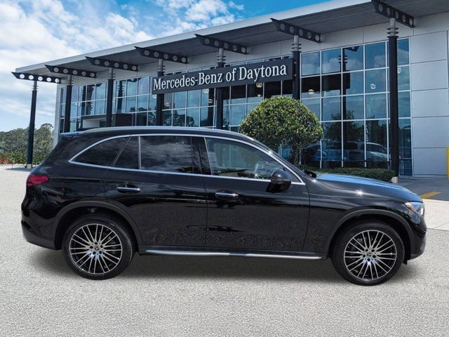 New 2026 Mercedes-Benz GLC 300 image 3