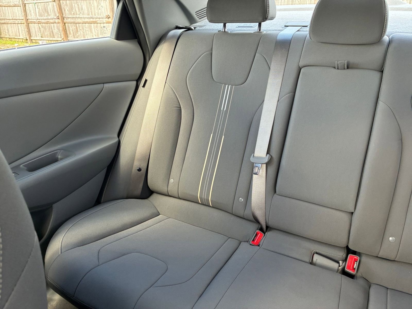 Used 2025 Hyundai Elantra SEL FWD image 32