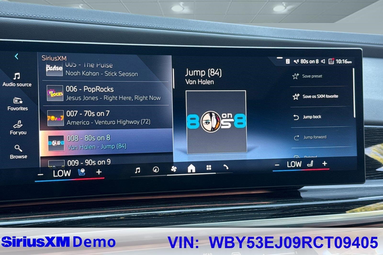 Used 2024 BMW i7 xDrive60 w/ Premium Package 2 AWD/4WD image 35