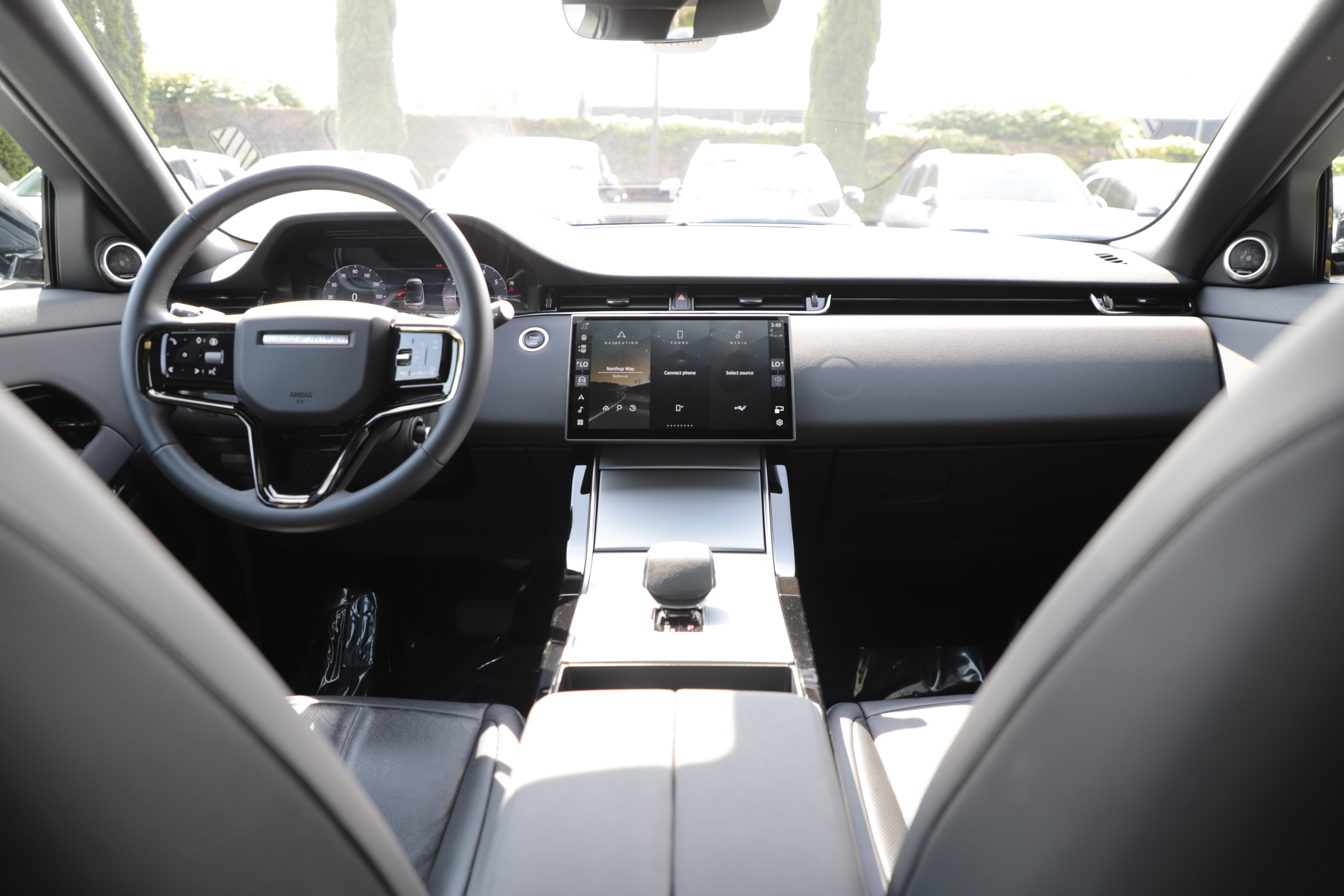 Used 2024 Land Rover Range Rover Evoque S AWD/4WD image 14