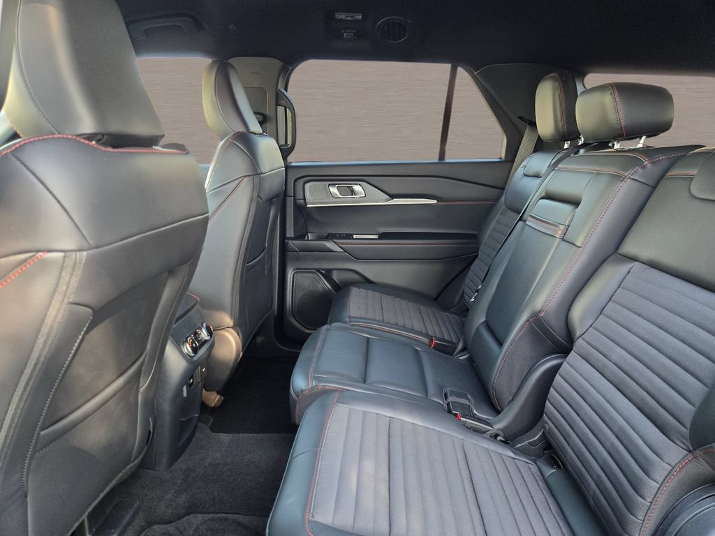 Used 2026 Ford Explorer ST-Line RWD image 13