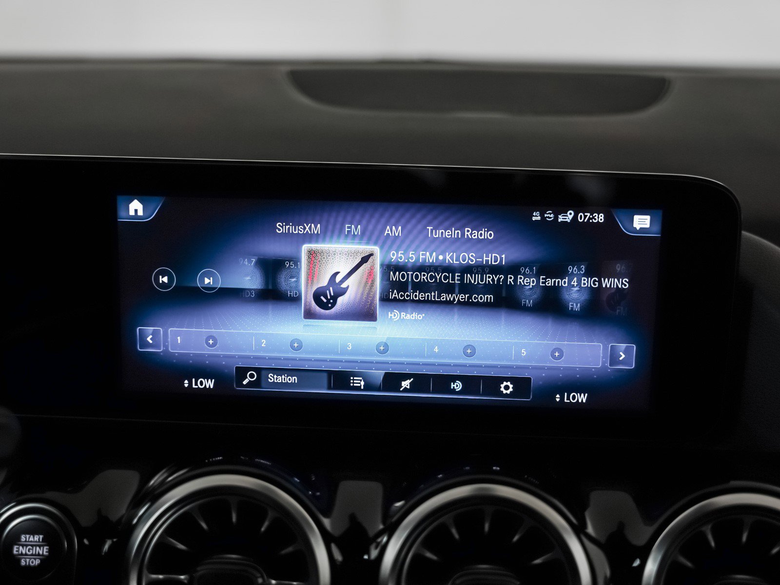 Used 2022 Mercedes-Benz GLA 250 image 21