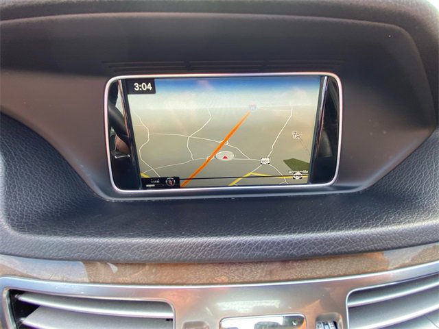 Used 2016 Mercedes-Benz E 350 4MATIC Sedan image 25