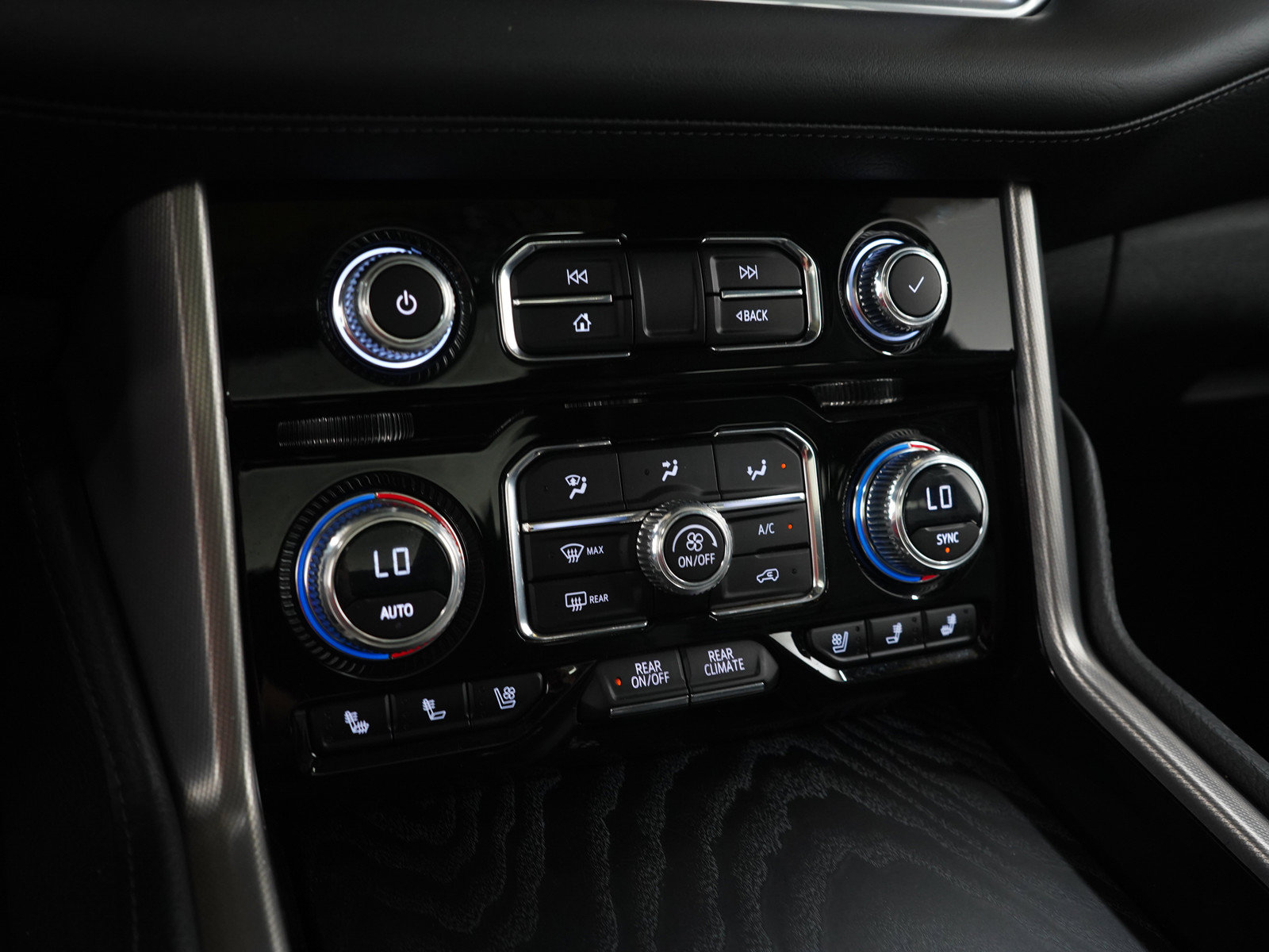 Used 2023 GMC Yukon Denali w/ Max Trailering Package AWD/4WD image 25