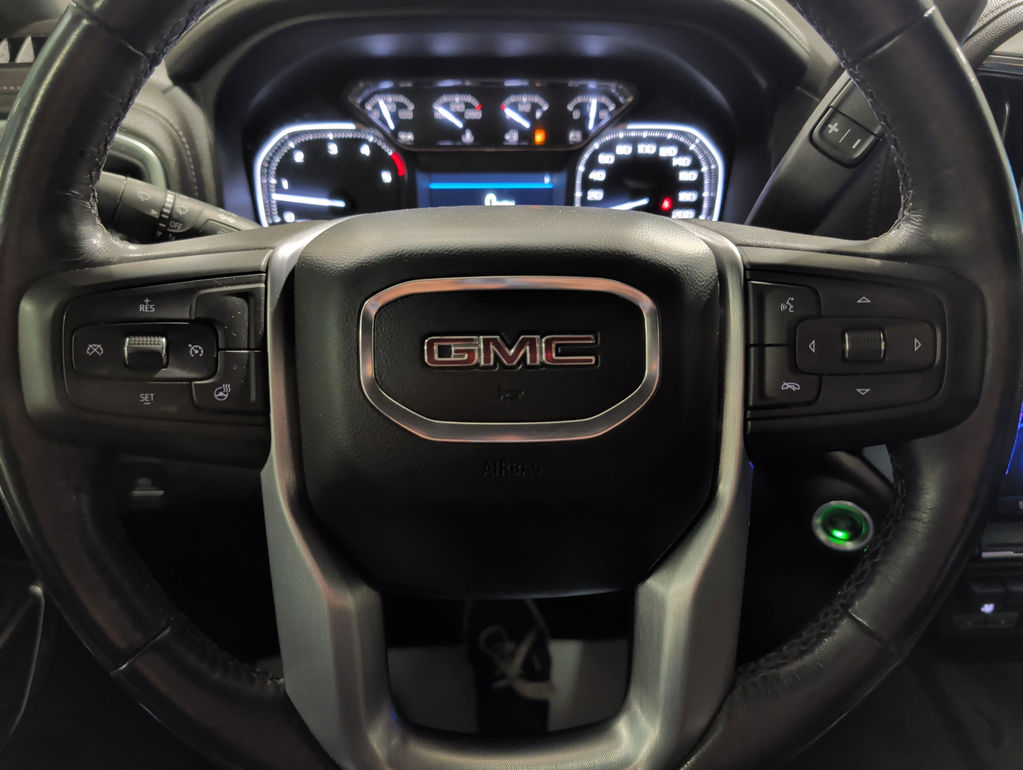 Used 2023 GMC Sierra 2500 SLE w/ SLE Value Package; image 9