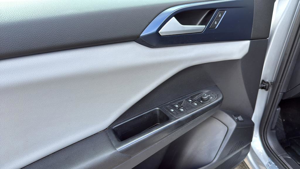 Used 2022 Volkswagen Taos SE image 20