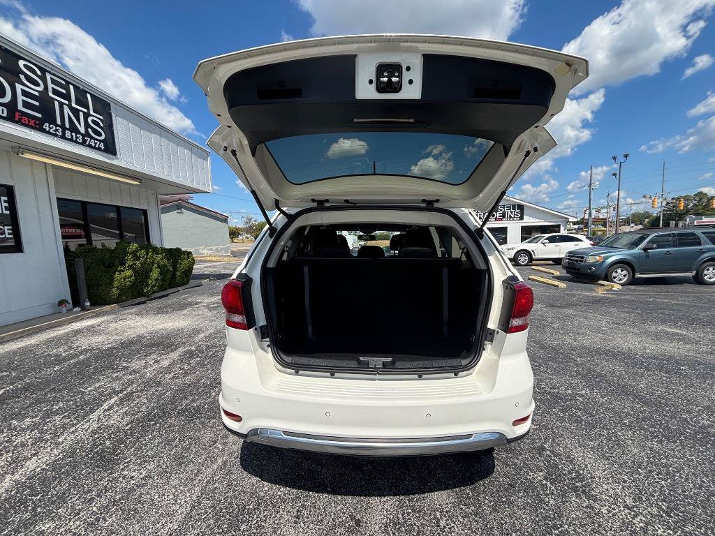 Used 2015 Dodge Journey Crossroad w/ Flexible Seating Group FWD image 28