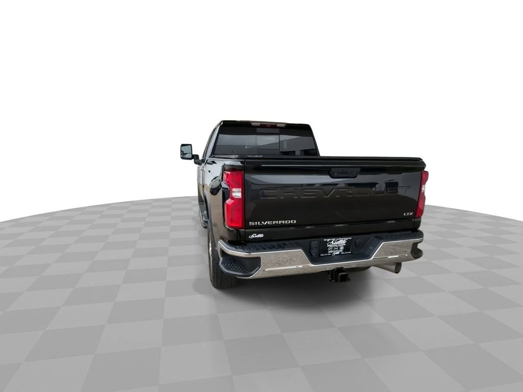 Used 2021 Chevrolet Silverado 2500 LTZ AWD/4WD image 7