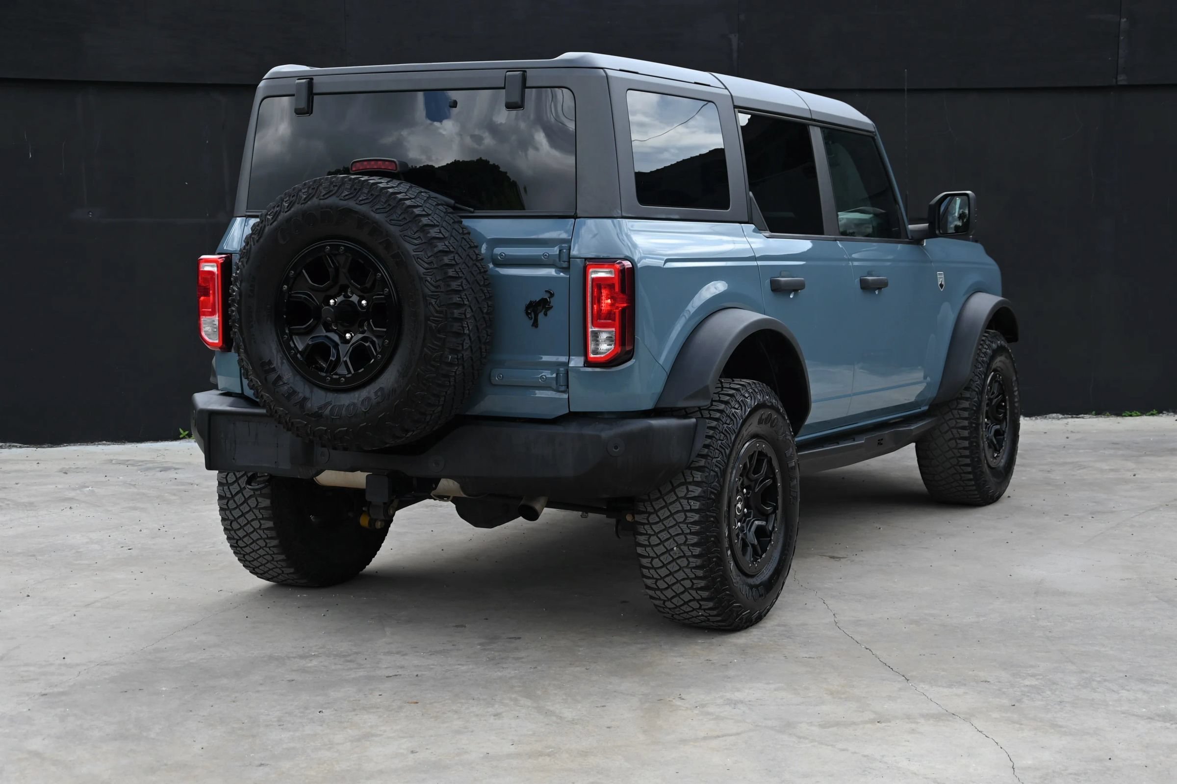 Used 2023 Ford Bronco Big Bend w/ Sasquatch Package AWD/4WD image 6