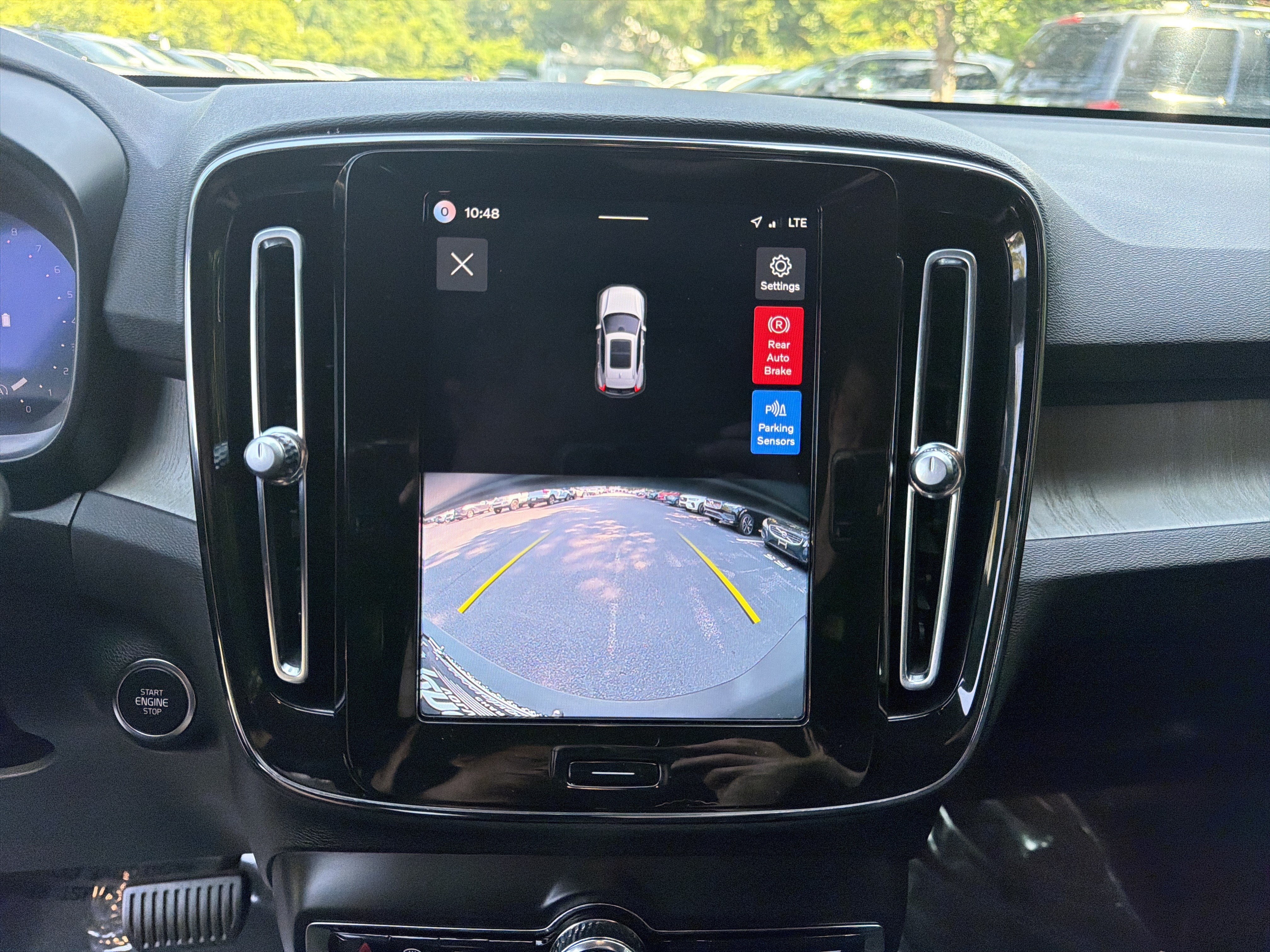 Certified 2026 Volvo XC40 B4 Core FWD image 66