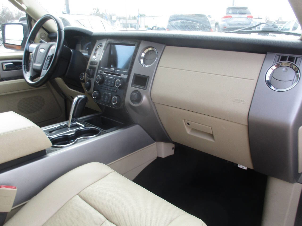 Used 2017 Ford Expedition EL Limited w/ Equipment Group 301A image 40