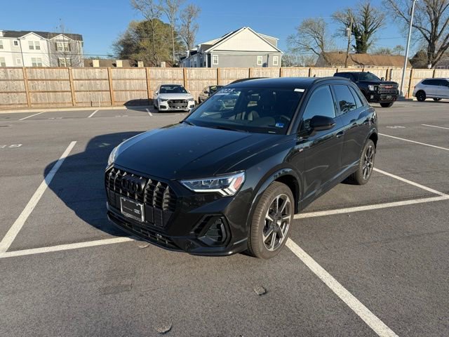 Used 2025 Audi Q3 2.0T Premium Plus w/ Premium Plus Package image 2