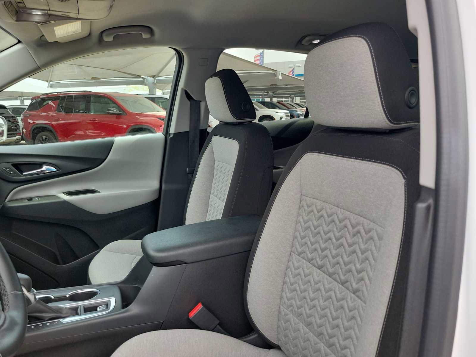 Used 2024 Chevrolet Equinox LT image 15