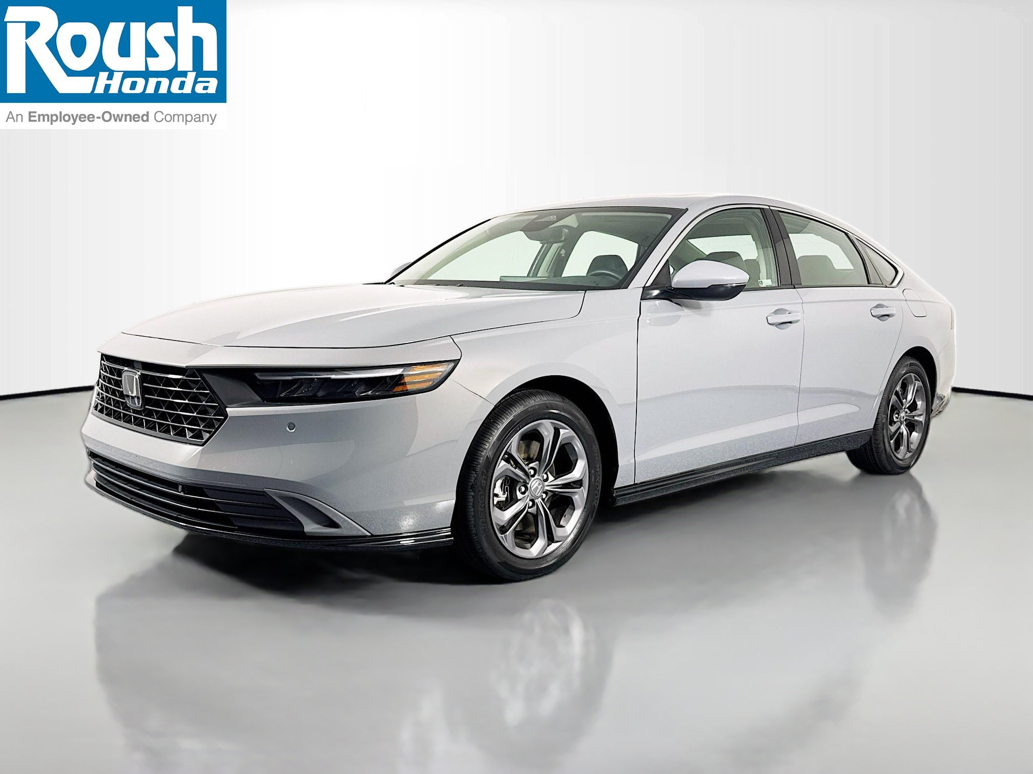 Certified 2024 Honda Accord EX-L image 1