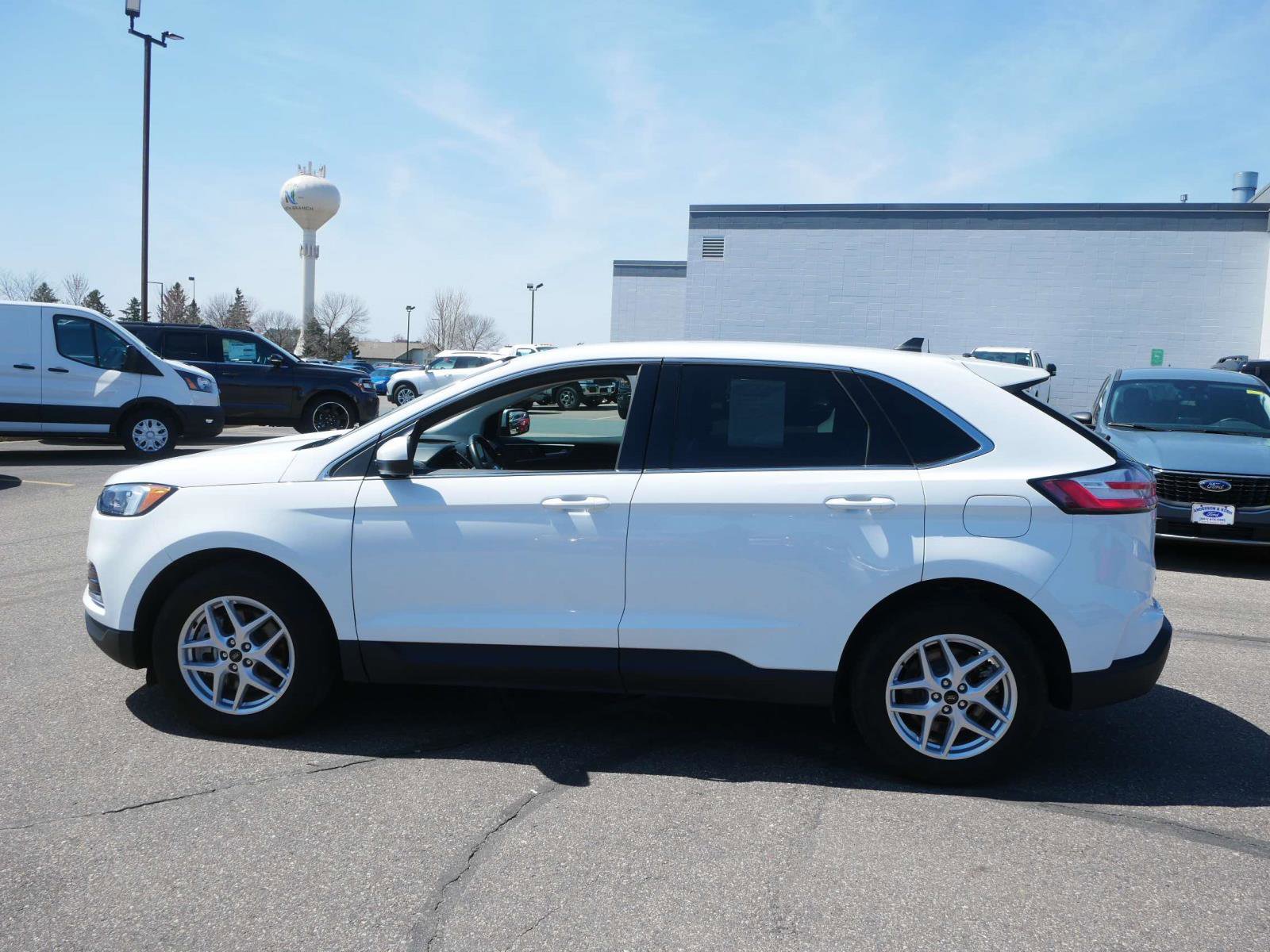 Certified 2024 Ford Edge SEL image 4