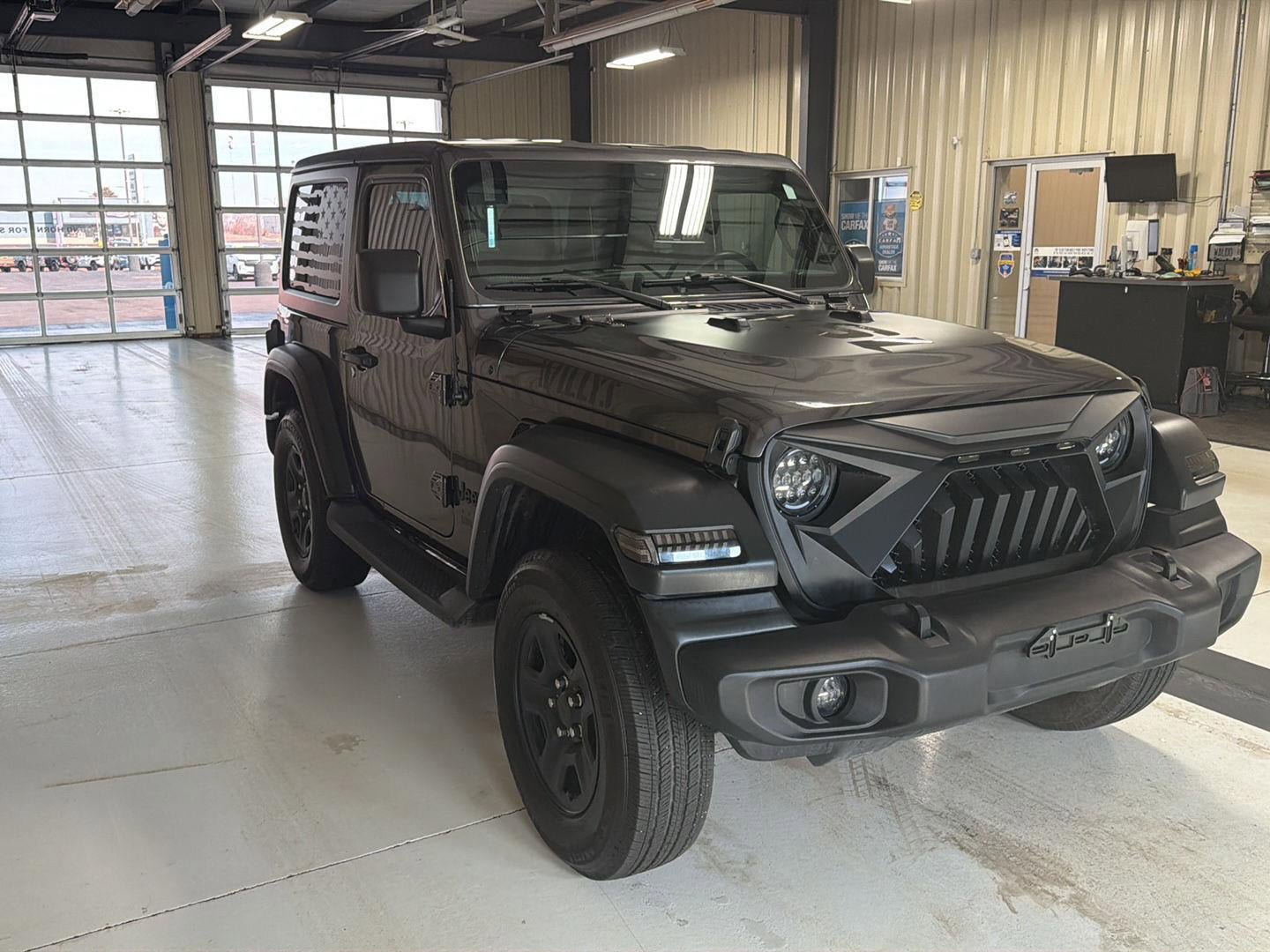Used 2021 Jeep Wrangler Sport image 4