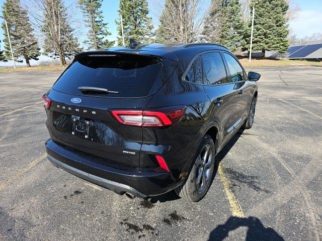 Used 2024 Ford Escape ST-Line AWD/4WD image 6