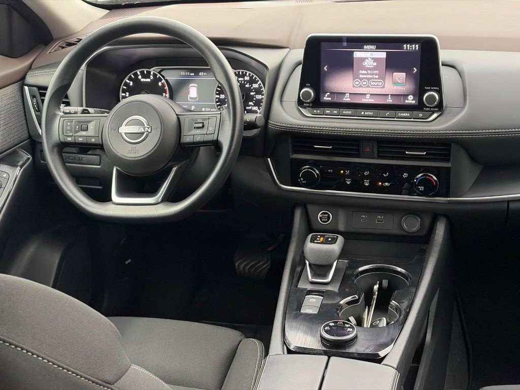 Used 2023 Nissan Rogue S AWD/4WD image 12
