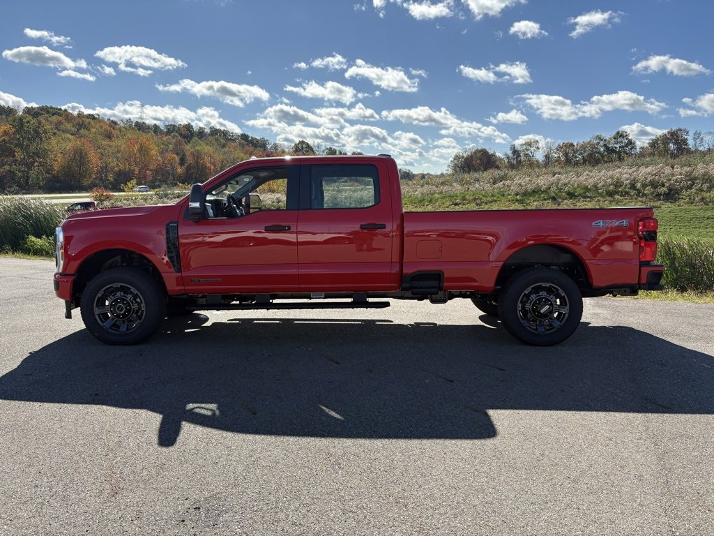 New 2026 Ford F350 XL image 2