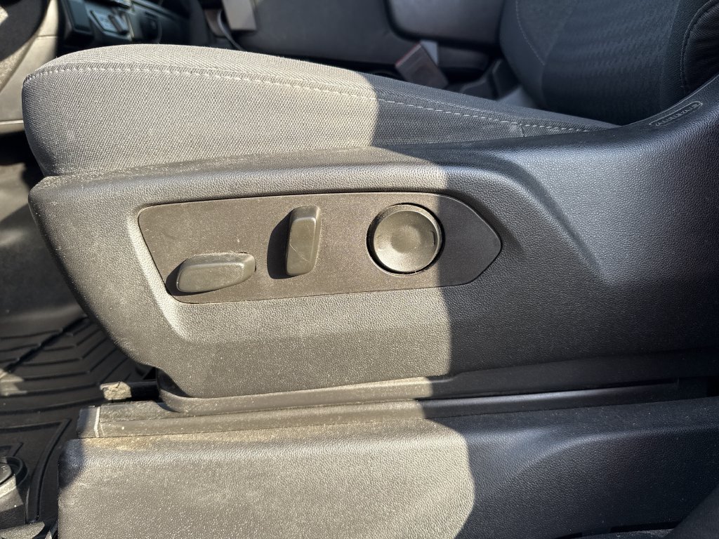 Used 2022 Chevrolet Silverado 1500 Custom RWD image 14