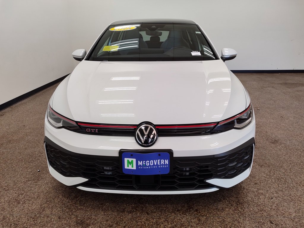 Used 2025 Volkswagen GTI SE FWD image 9