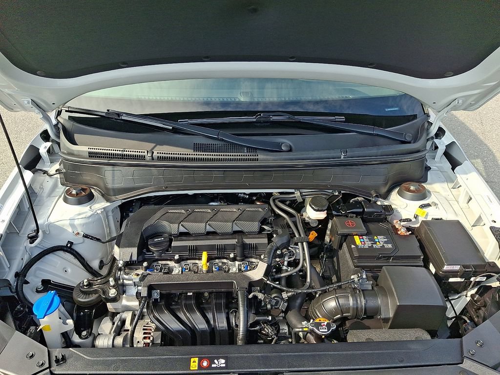 Used 2024 Hyundai Venue SEL FWD image 28