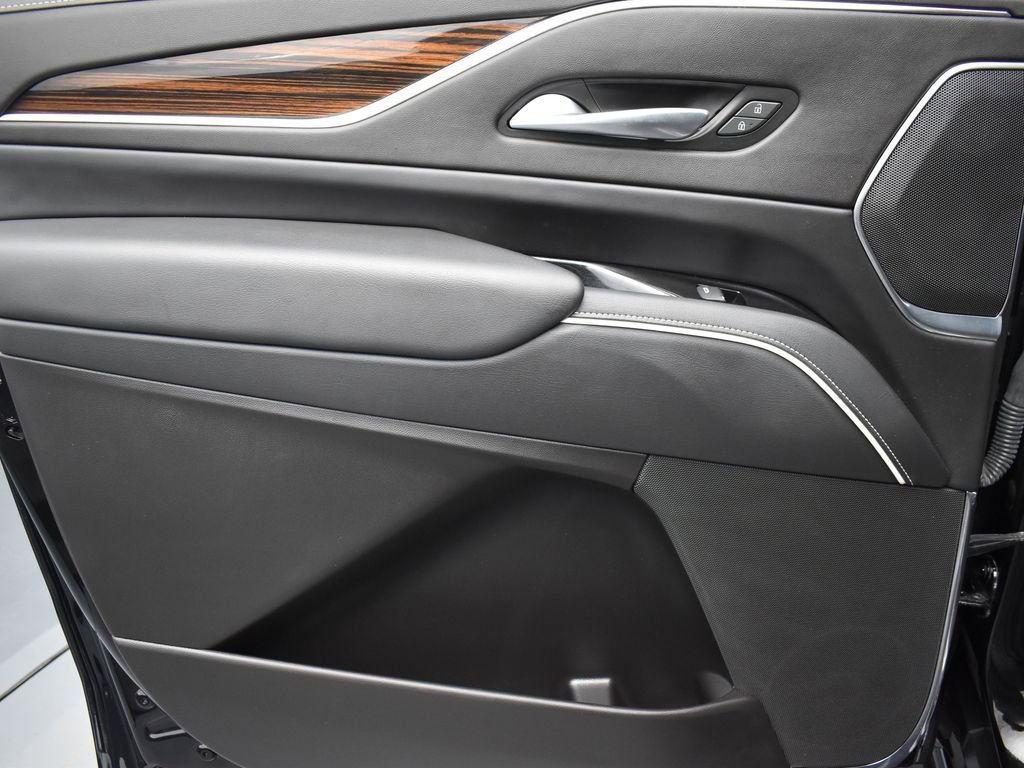 Used 2023 Cadillac Escalade ESV Premium Luxury w/ Performance Package image 26