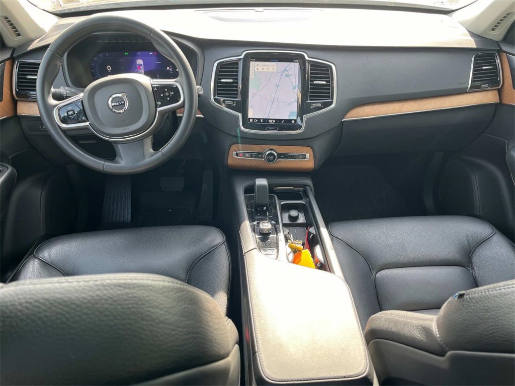 Used 2023 Volvo XC90 B6 Plus w/ Protection Package Premier image 16