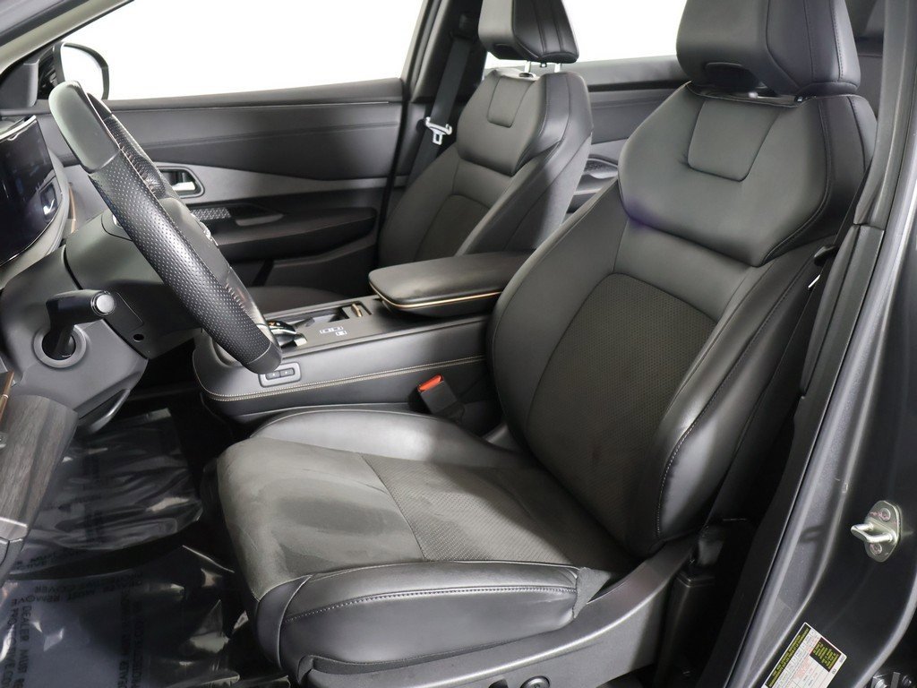 Used 2023 Nissan Ariya ENGAGE image 29