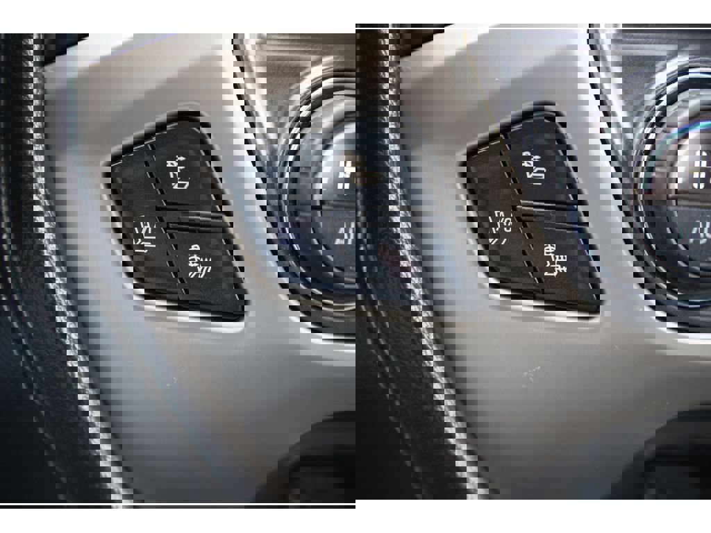 Used 2015 GMC Sierra 3500 Denali w/ Duramax Plus Package image 23