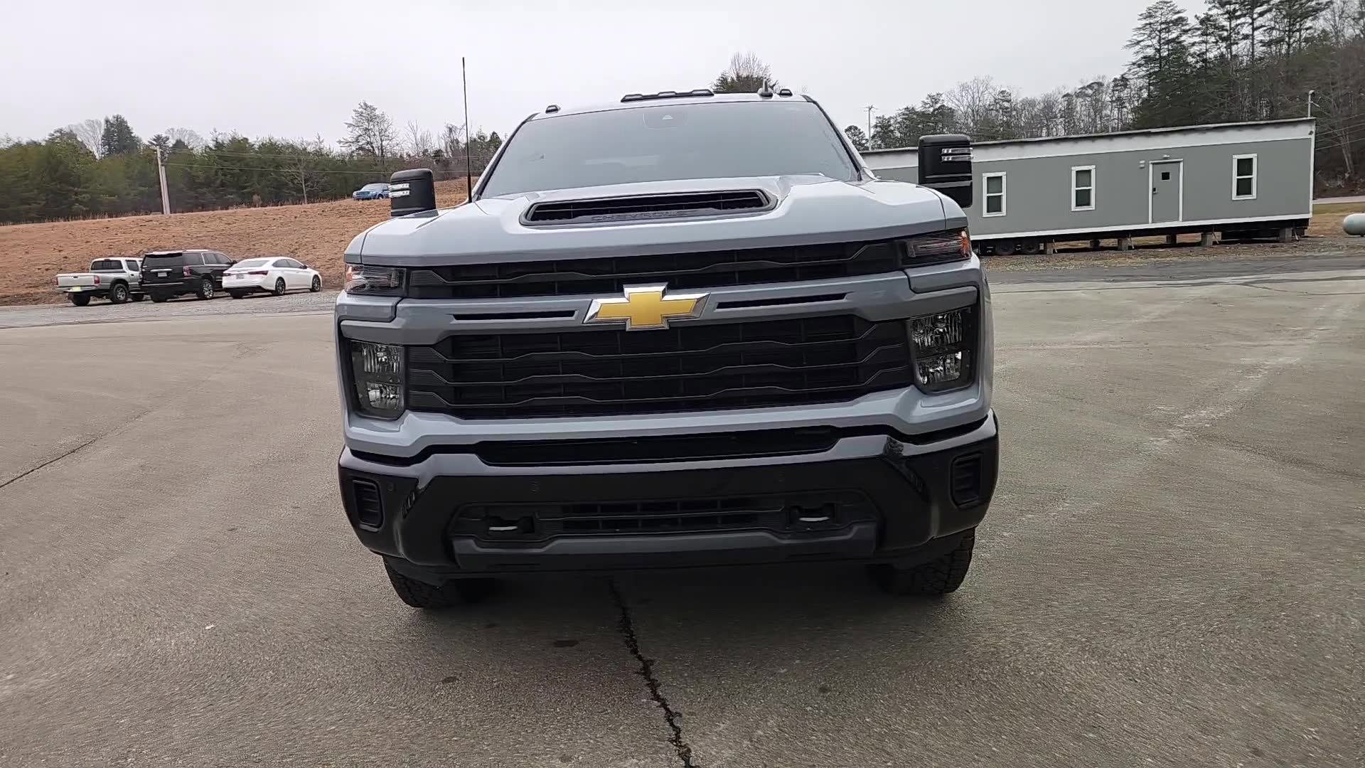 Used 2025 Chevrolet Silverado 2500 Custom w/ Custom Value Package image 7