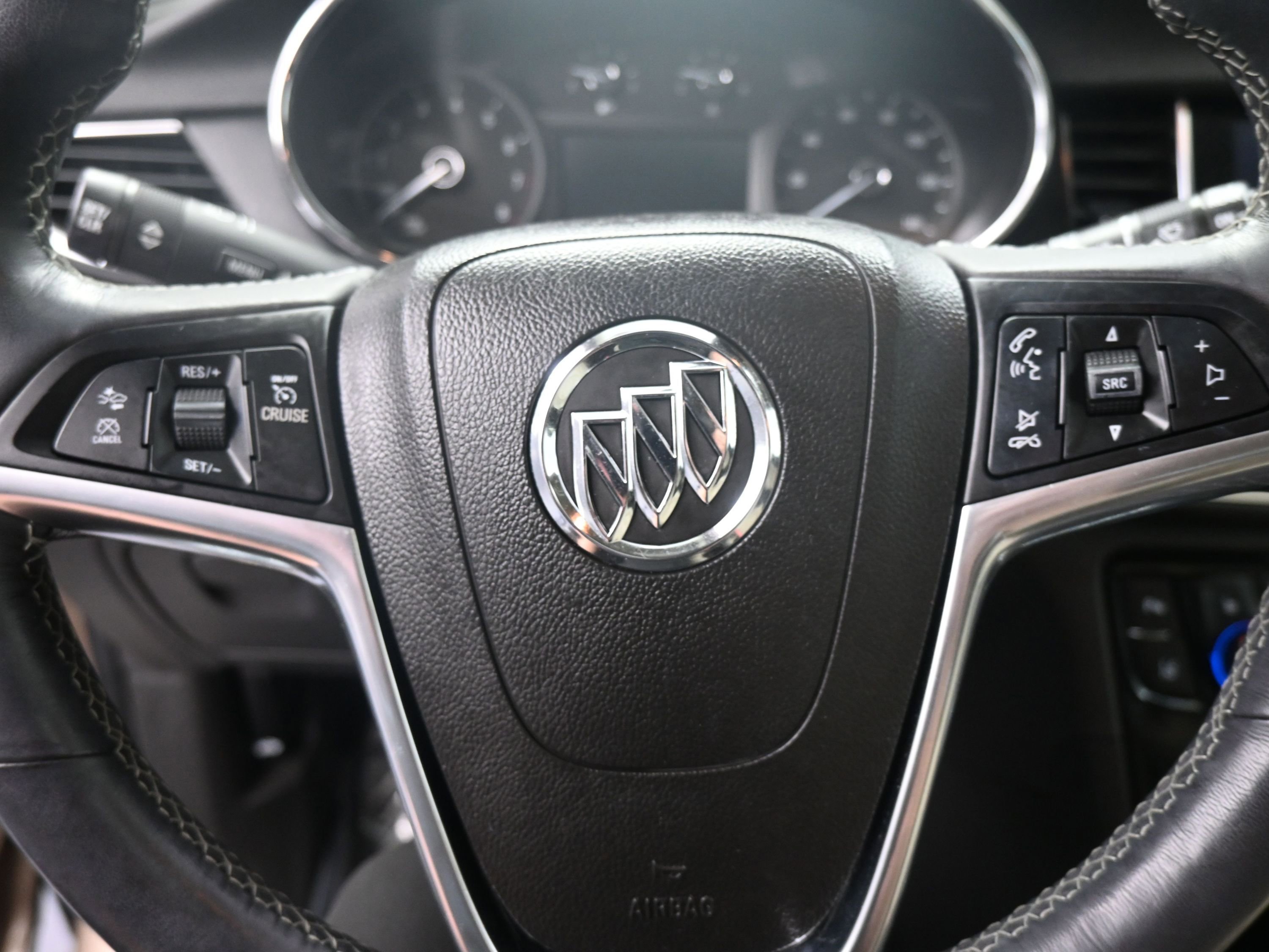 Used 2019 Buick Encore Essence w/ Experience Buick Package image 16