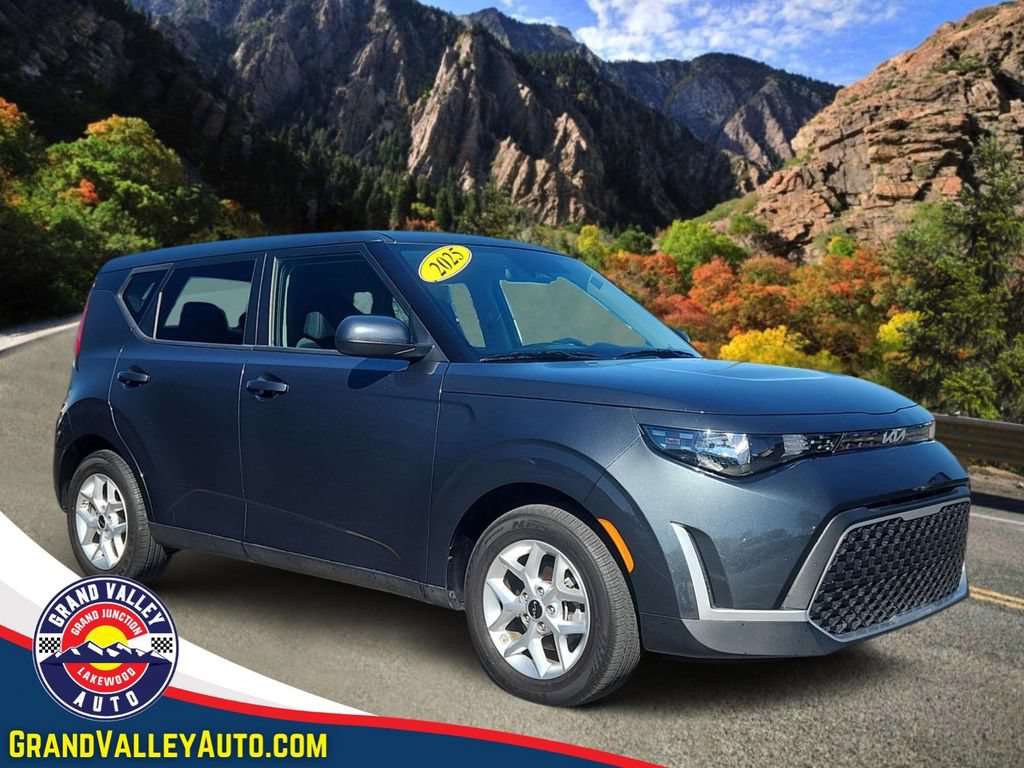 Used 2025 Kia Soul LX w/ LX Technology Package