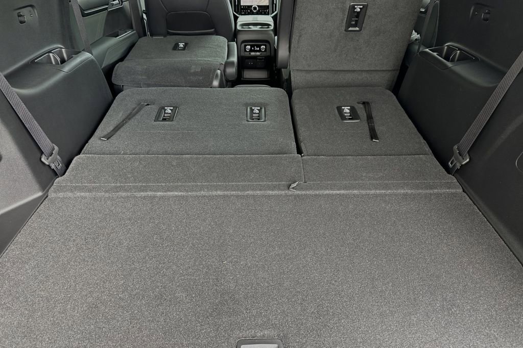 New 2025 GMC Acadia AT4 w/ Super Cruise Package image 14