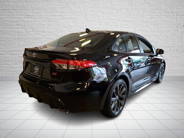 Used 2026 Toyota Corolla SE FWD image 5