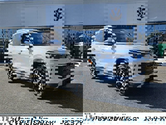 New 2025 Volkswagen Tiguan SE