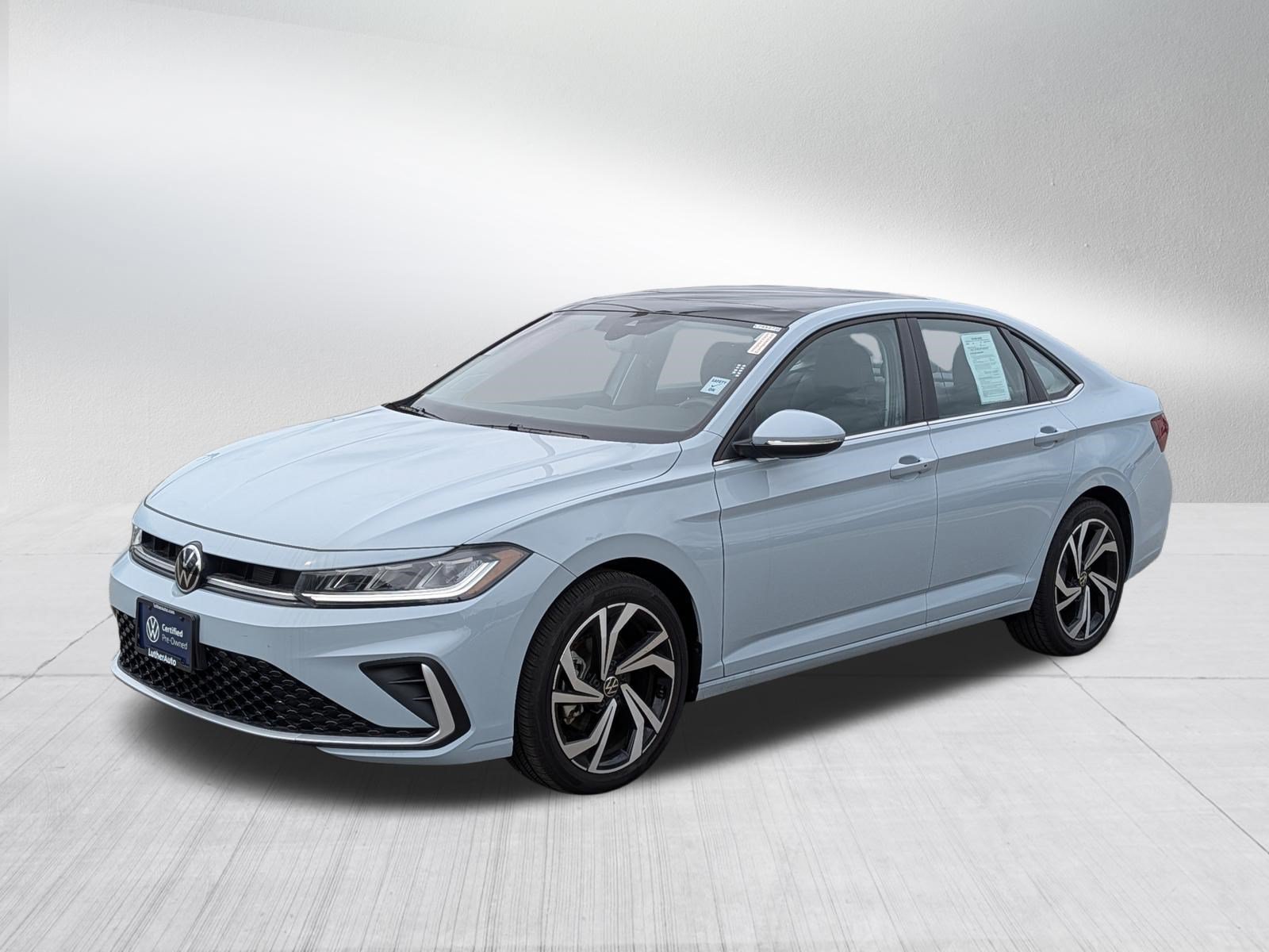 Used 2026 Volkswagen Jetta SEL FWD image 3