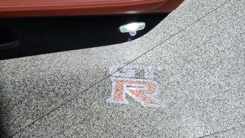 Used 2024 Nissan GT-R Premium w/ Premium Interior Package AWD/4WD image 33