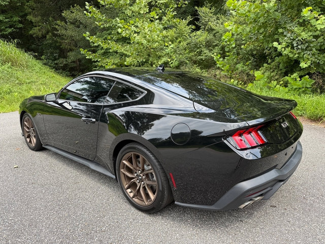 Used 2024 Ford Mustang GT Premium RWD image 7