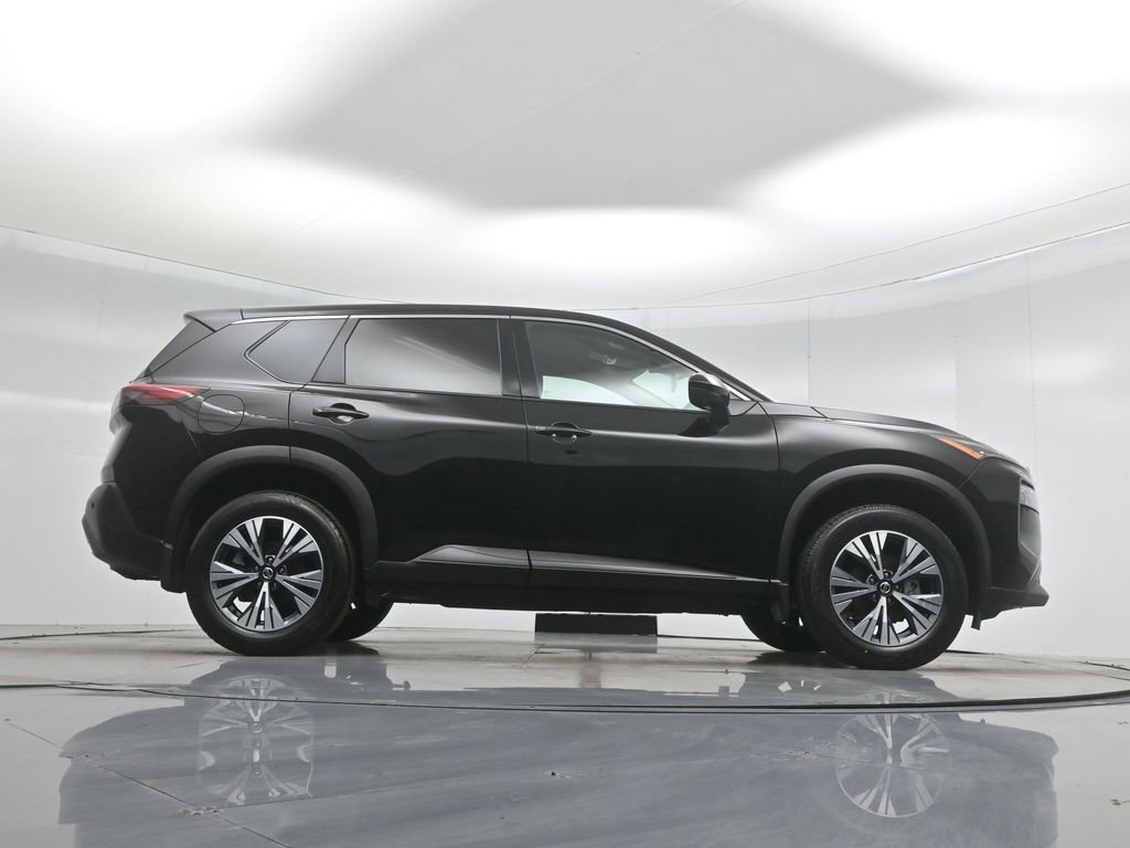 Used 2021 Nissan Rogue SV image 48
