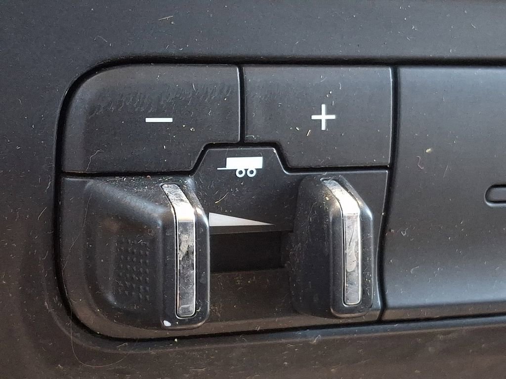 Used 2013 RAM 1500 Express AWD/4WD image 21