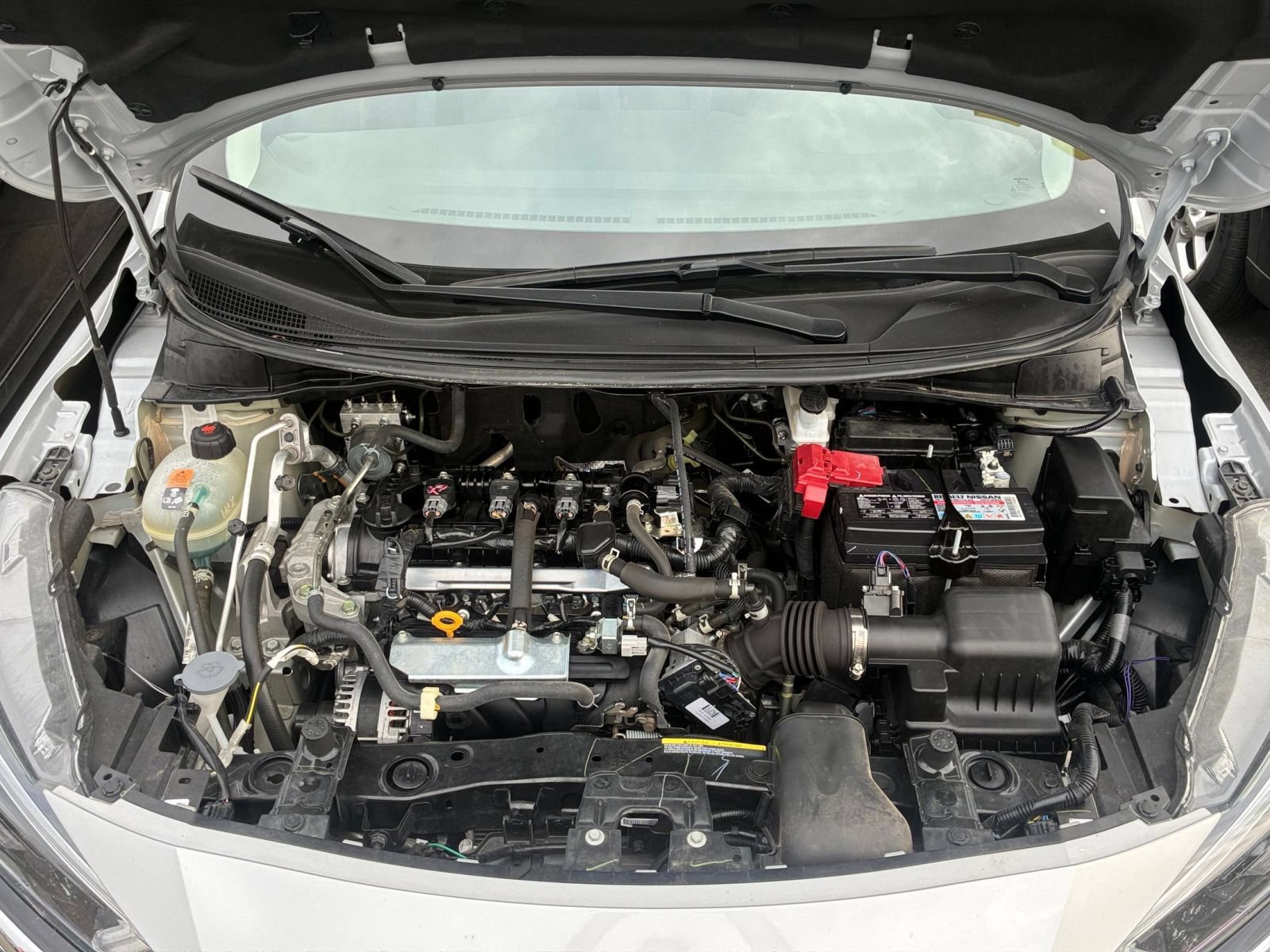 Used 2025 Nissan Versa SV FWD image 29