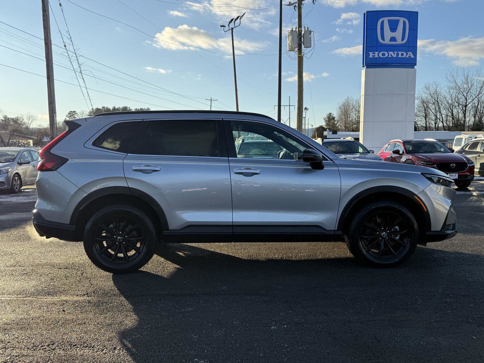 Certified 2024 Honda CR-V Sport image 4