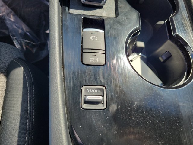 Used 2023 Nissan Rogue SV FWD image 33