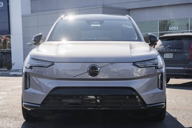 New 2026 Volvo EX90 Ultra image 2