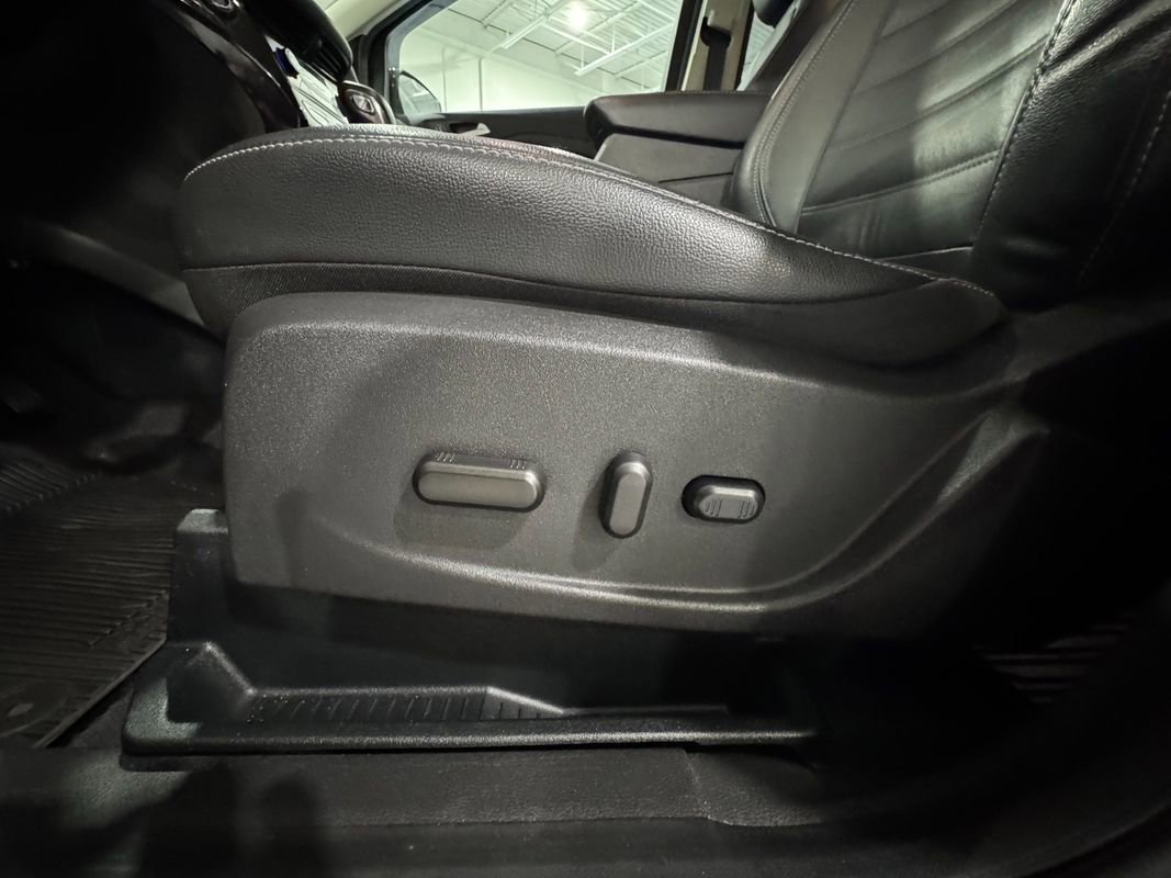 Used 2018 Ford Escape Titanium w/ Ford Safe & Smart Package image 11