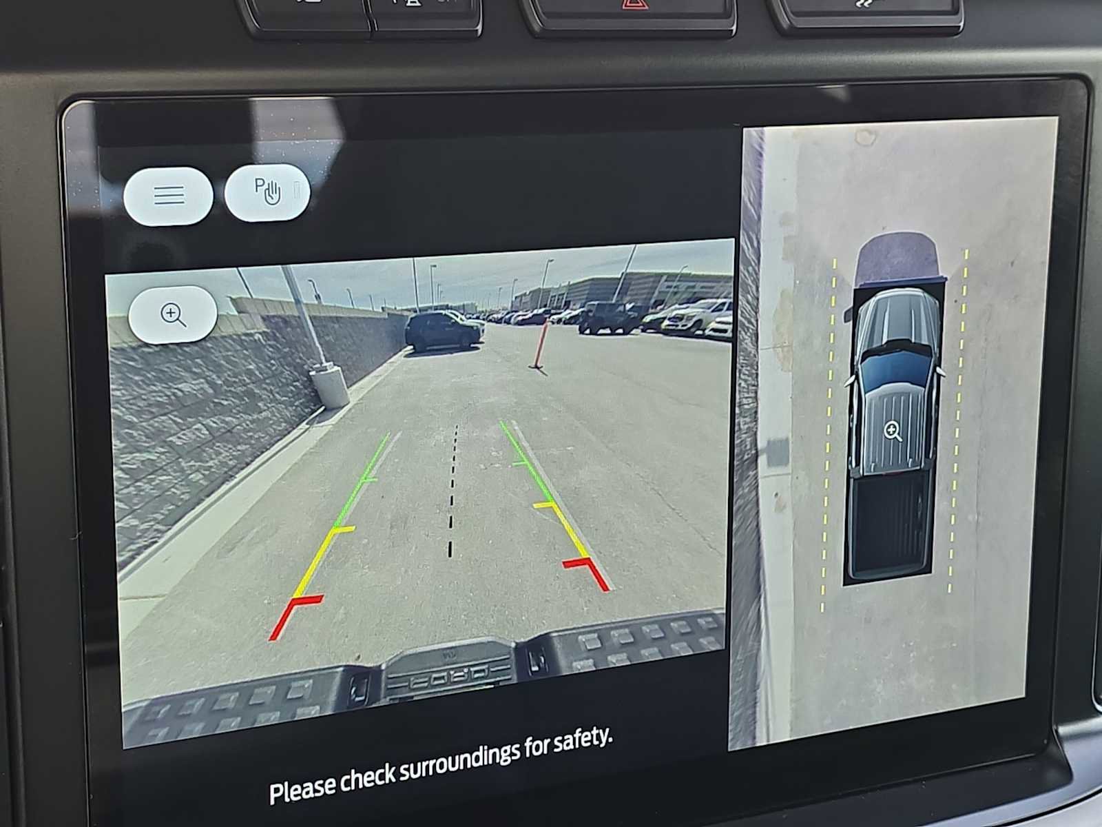 Used 2022 Ford F150 Lightning XLT image 26