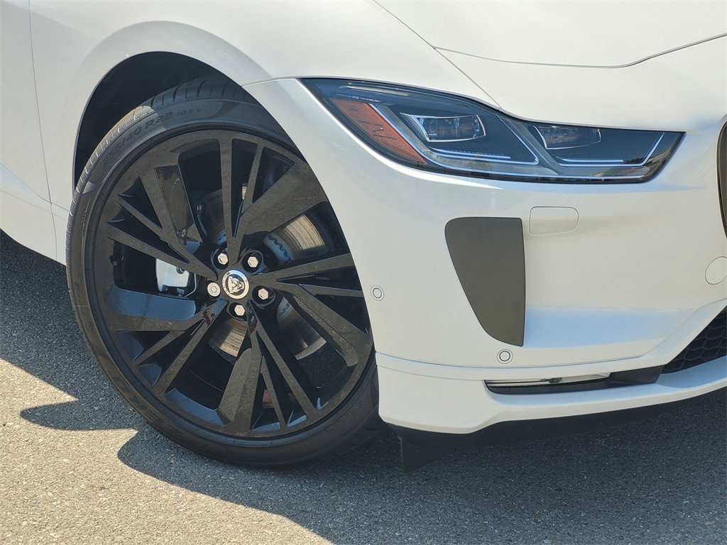 New 2024 Jaguar I-PACE R-Dynamic HSE image 6