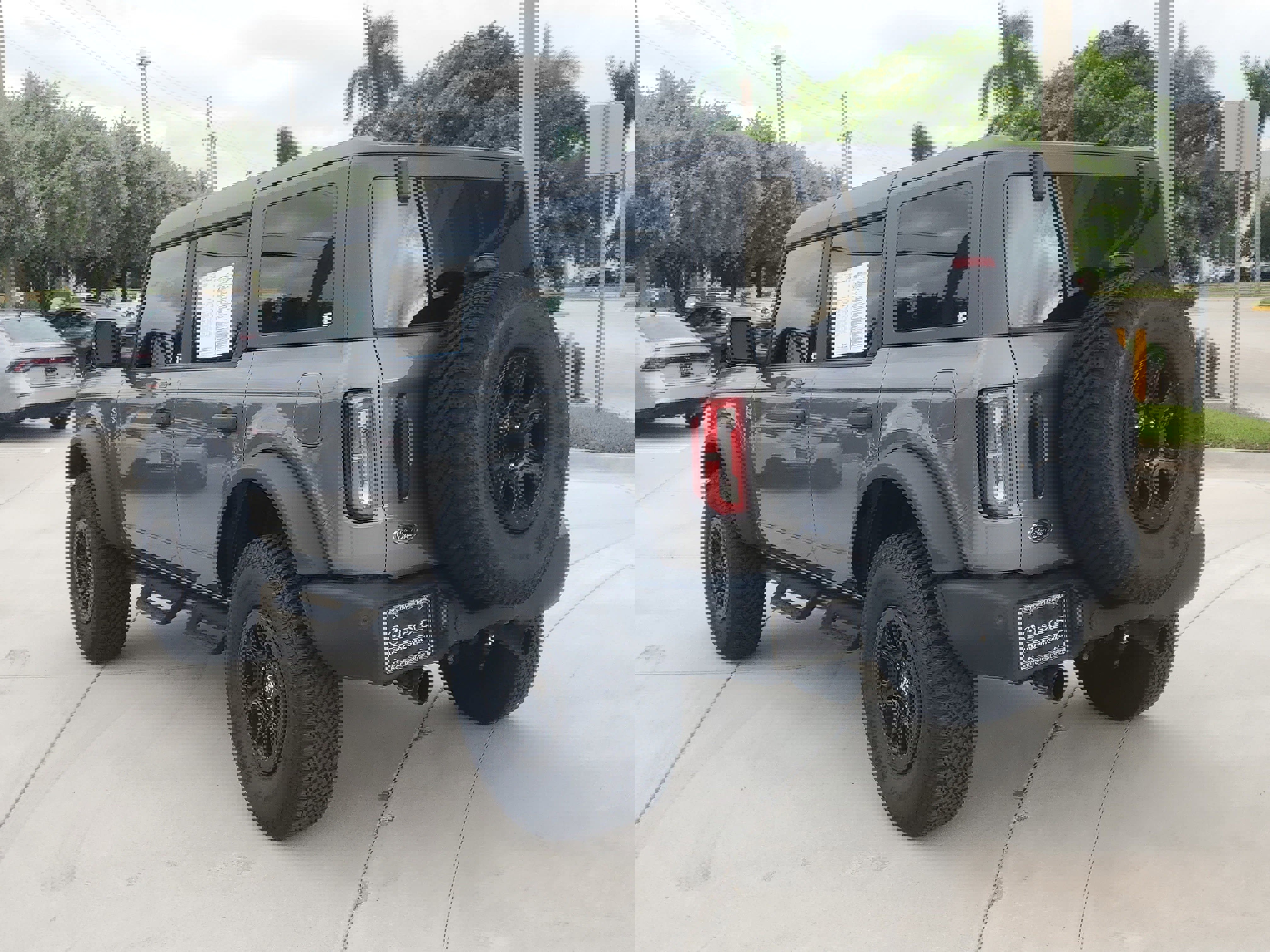 Used 2023 Ford Bronco Wildtrak image 8