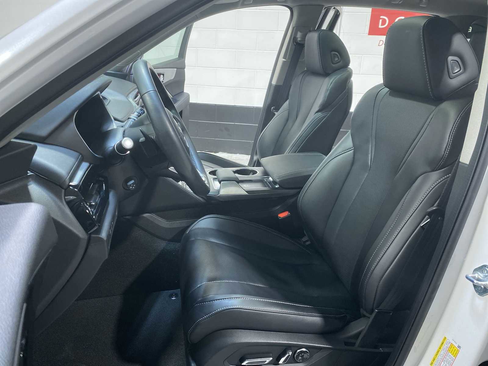 Certified 2024 Acura MDX SH-AWD w/ Technology Package image 11